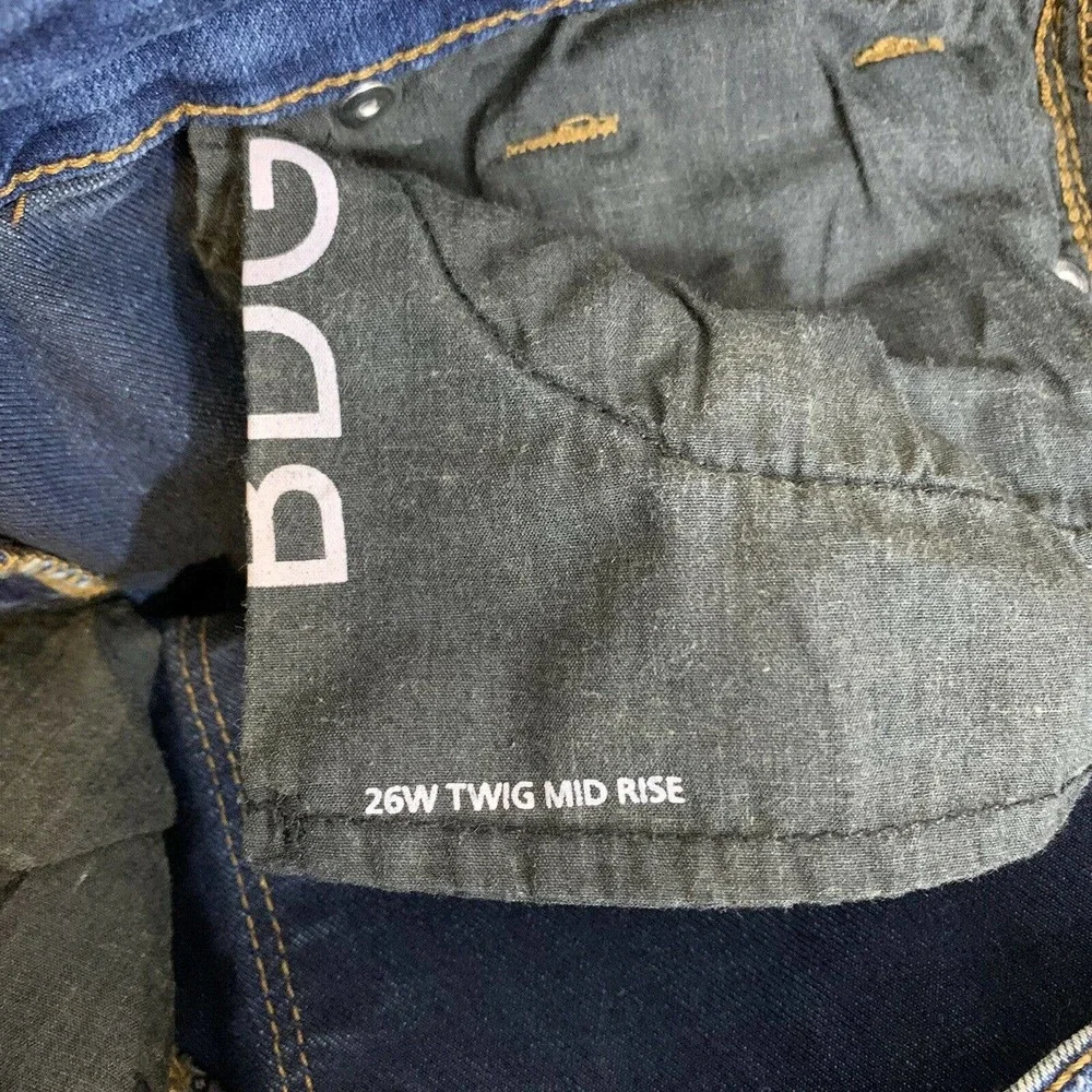 BDG‎ Twig Mid Rise Jean 26